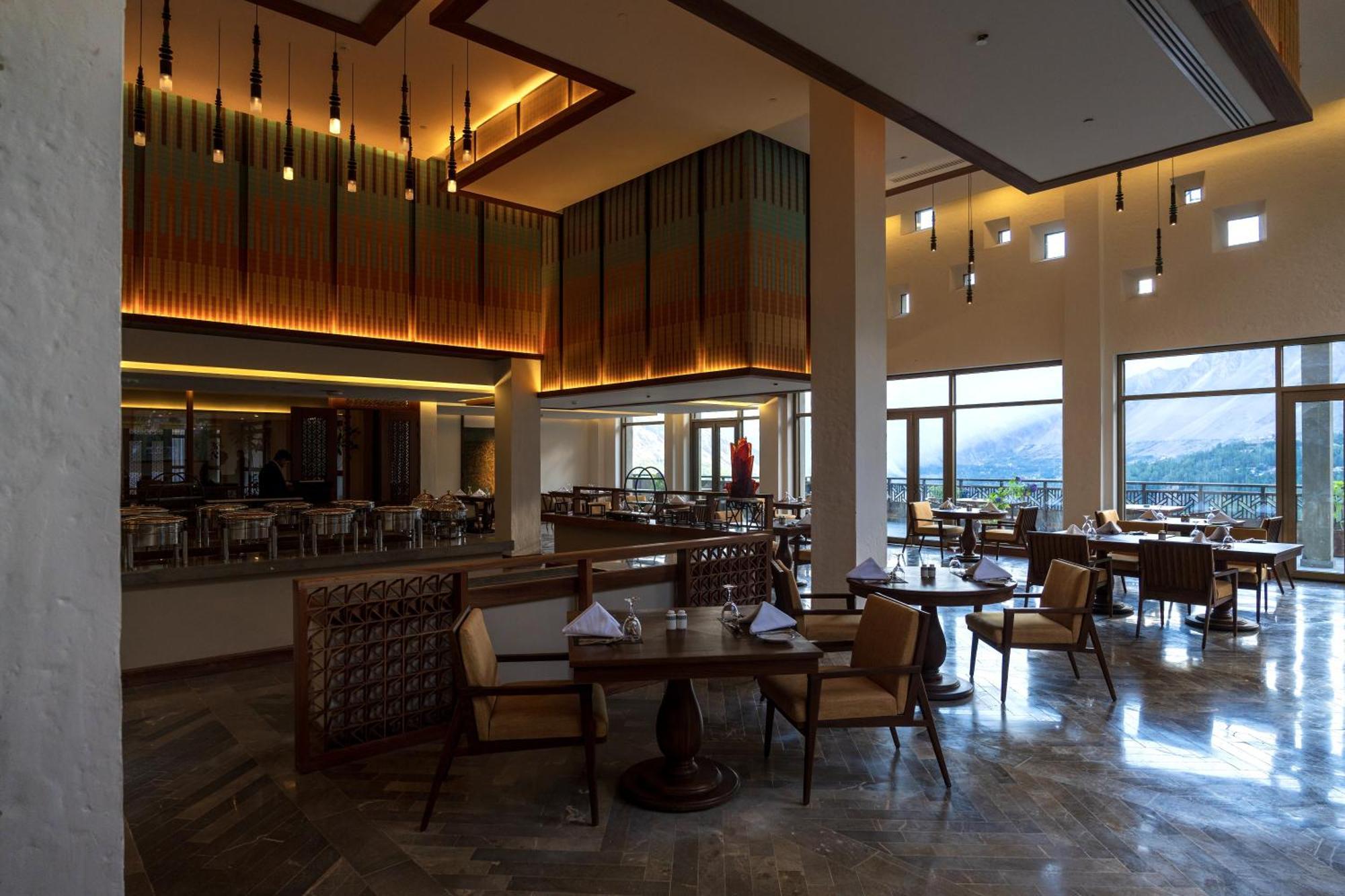 Hunza Serena Hotel Karimabad  Exterior photo
